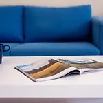 Blue Ribbon Apartment